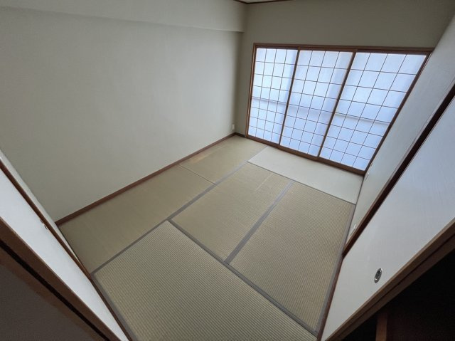 鳴尾小松住宅　B棟の和室