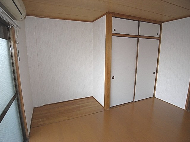 第一カトレアハイツの収納