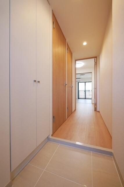 ラフィスタ方南町の玄関|シンプルで使いやすい玄関です