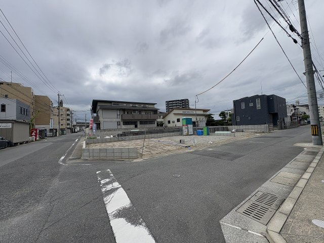 【その他】 | 福岡市南区的場1丁目1期　3号棟（全5棟）【仲介手数料無料・0円】 | 現地写真。前面道路です。