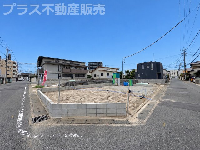 【外観】 | 福岡市南区的場1丁目1期　3号棟（全5棟）【仲介手数料無料・0円】 | 現地写真。プラス不動産販売なら、現場の全ての棟をまとめてご見学頂けます。
