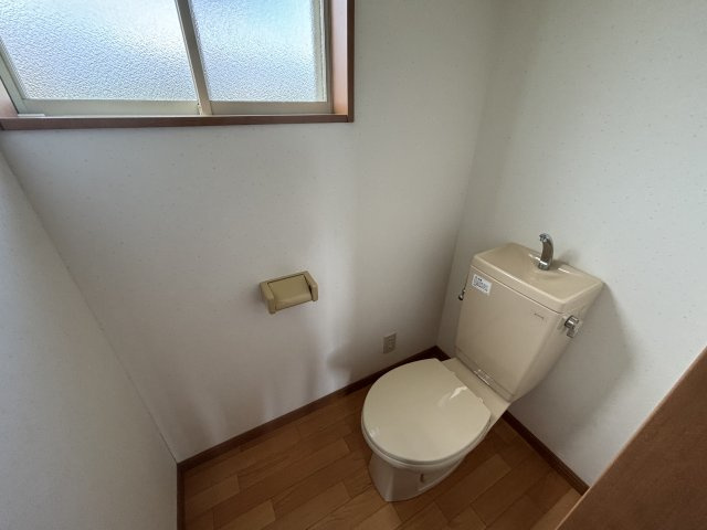 館山市北条　中古戸建のトイレ