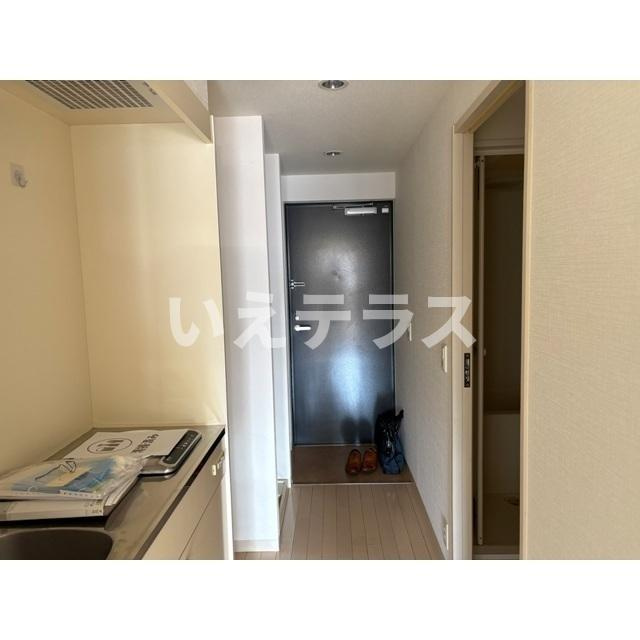 神戸市中央区加納町４丁目の賃貸マンションの玄関