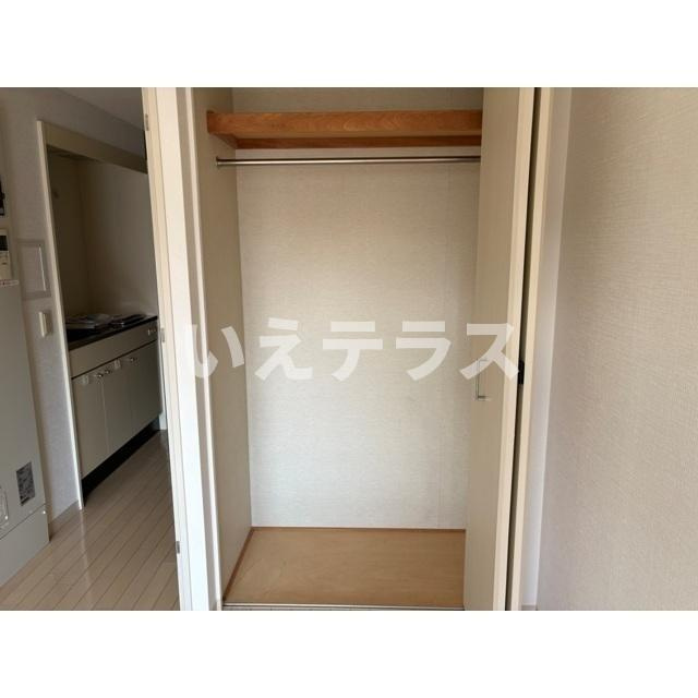神戸市中央区加納町４丁目の賃貸マンションの収納