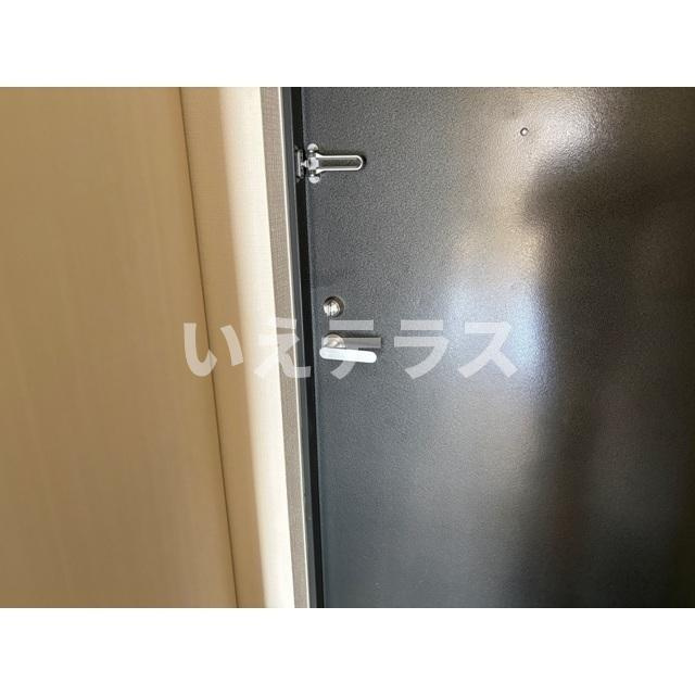 神戸市中央区加納町４丁目の賃貸マンションの玄関