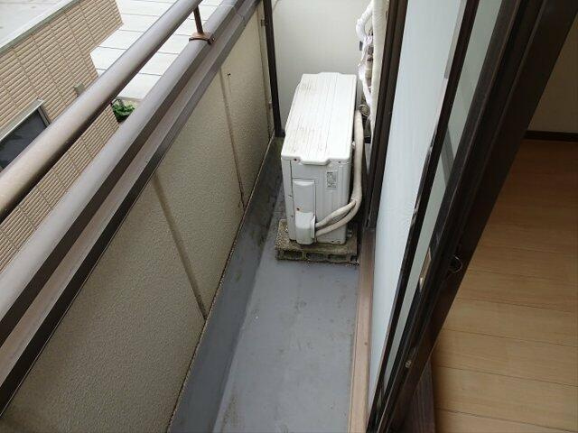 レジデンス初台のバルコニー|落ち着いた時間を過ごせるバルコニーです