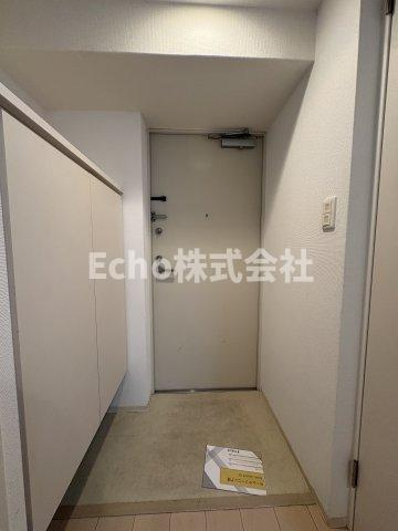 SERENiTE本町エコートの玄関