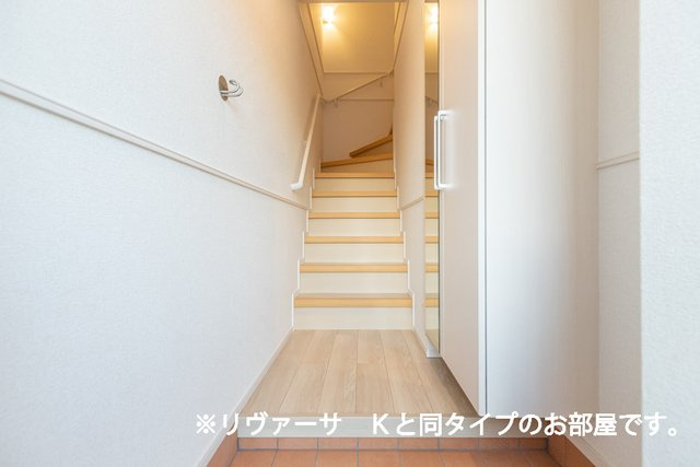 エルドラード　Ａの玄関|玄関です