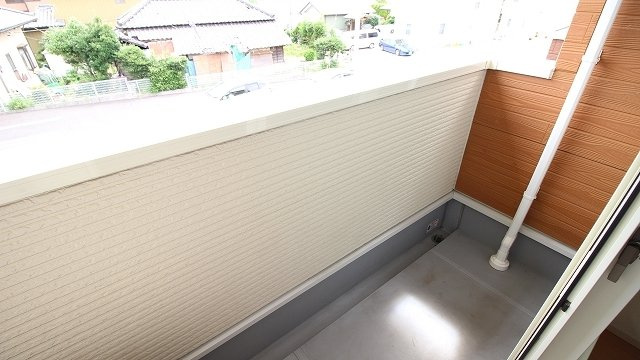 カーサ府中　Ⅱのバルコニー|暖かな日差しのふりそそぐバルコニー