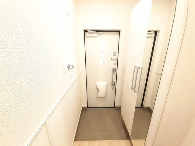 スイレンティ　１の玄関|落ち着いた玄関です