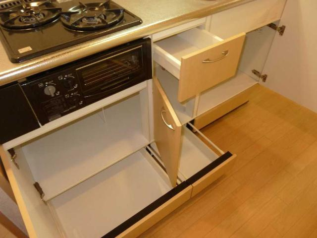SUN COURT.K（サンコート．ケー）のキッチン|キッチン収納
