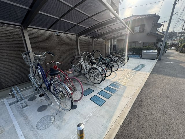 駐輪場18台分