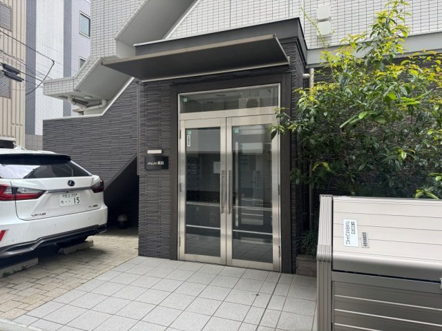mum蔵前のエントランス