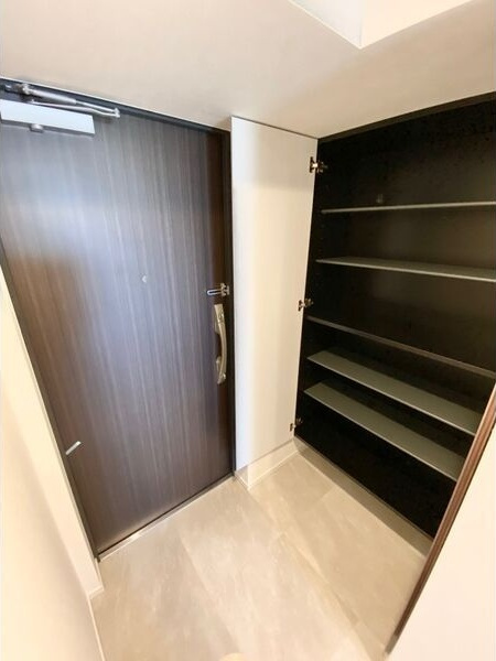 S-RESIDENCE今池駅前の玄関