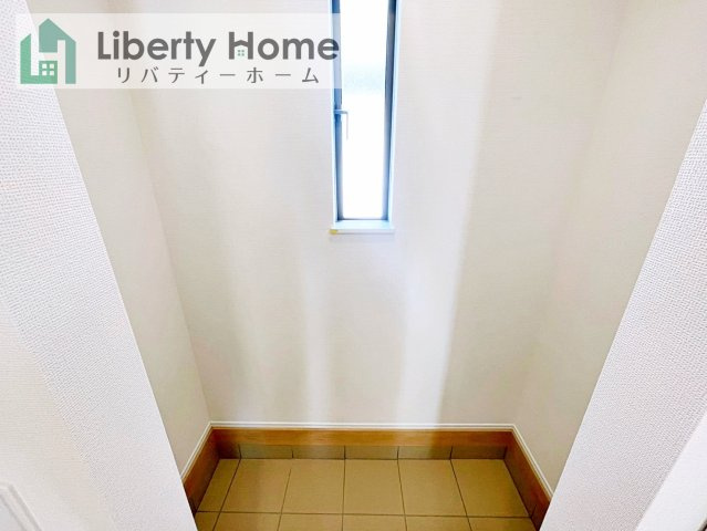 水戸市千波町　新築戸建　B号棟　の玄関