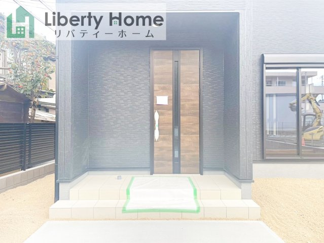 水戸市白梅3期　新築戸建　1号棟のエントランス