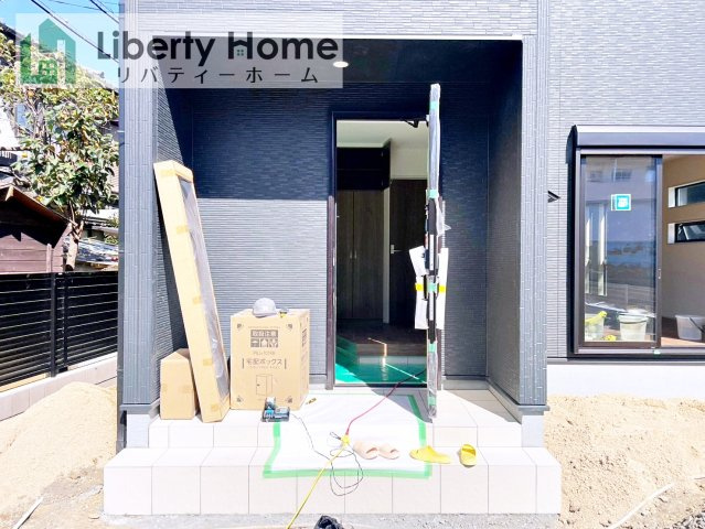 水戸市白梅3期　新築戸建　1号棟のエントランス
