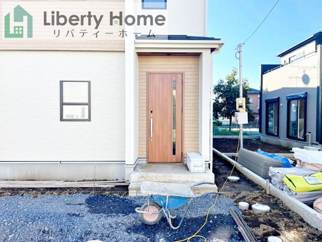 水戸市赤塚1丁目2期　新築戸建　3号棟のエントランス