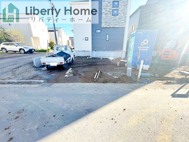 水戸市赤塚1丁目2期　新築戸建　2号棟の駐車場