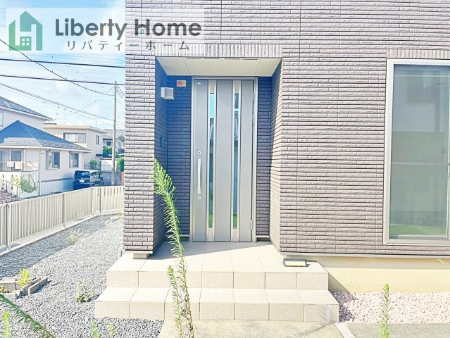 茨城町長岡　中古戸建のエントランス