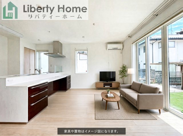 茨城町長岡　中古戸建の居間・リビング