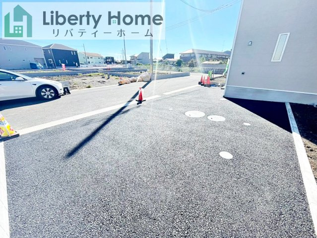 茨城町前田第6　新築戸建　2号棟の駐車場