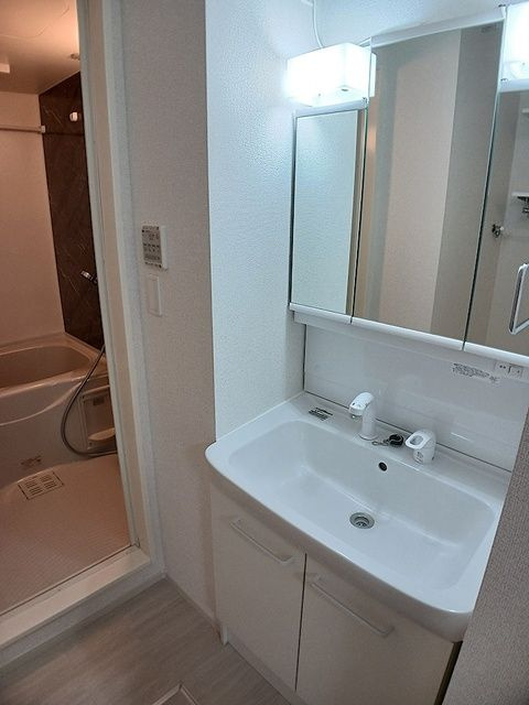 イリゼ府中の洗面所