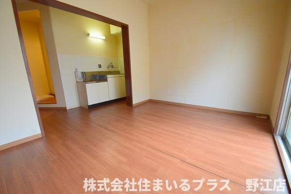 レジデンス太子橋の居間・リビング