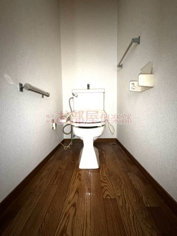 アーニスト野中のトイレ|清潔感のあるトイレです
