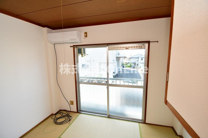 ユタカハイツの和室