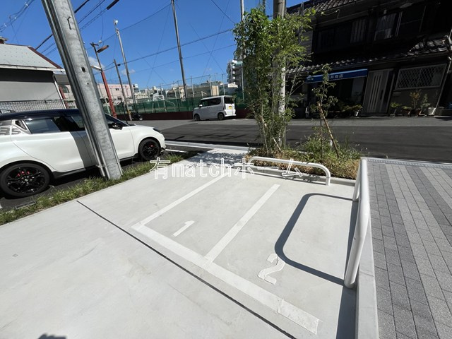 メイクス天王寺南の駐車場