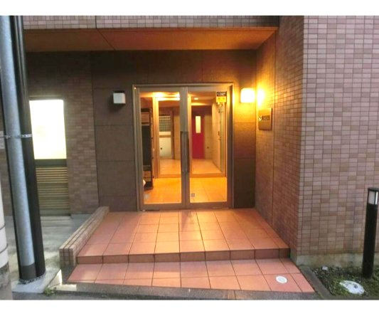 練馬区北町１丁目の賃貸マンションのエントランス