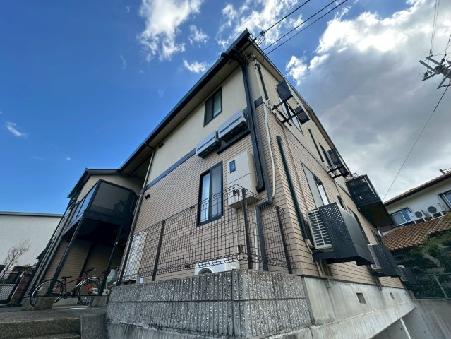 丘ハイツの外観