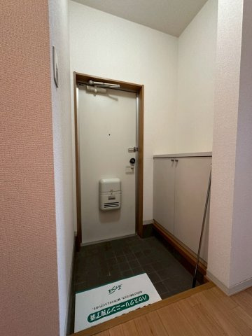 丘ハイツの玄関