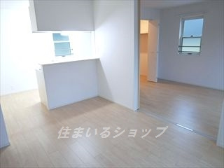 ネオヴィータⅡの居間・リビング|人気の対面キッチン