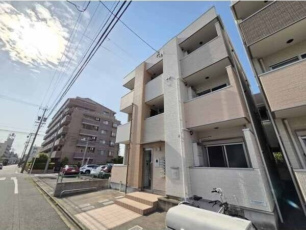 ル・ケレス八番町のエントランス