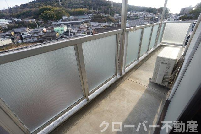 網の浦ハイツのバルコニー