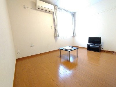【その他】 | レオパレス武蔵中原 | 2階は絨毯仕様