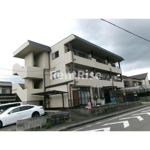 アネックス今伊勢の駐車場