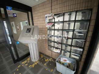 【エントランス】 | ロイヤルヒルズ大橋参番館