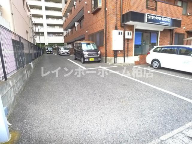 仲介手数料50％半額キャンペーン物件の駐車場|駐車場です