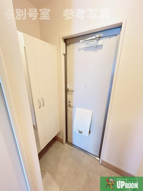 サニーハウス光の玄関