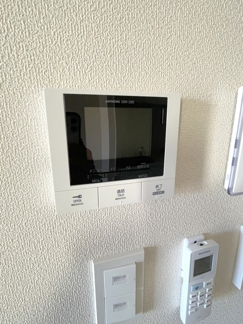 メープルメゾンⅡのセキュリティ|★訪問者の分かるTVモニターホン★※別号室の写真となります。