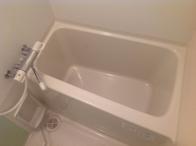 レオネクストフォセットの浴室|サーモスタット付水栓あります！
