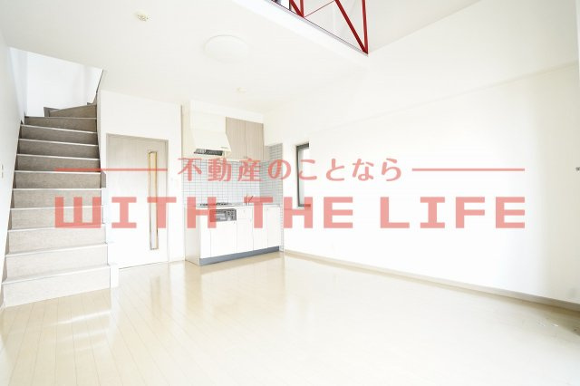 日吉壱番館【キャッシュバック対象物件】の居間・リビング|使いやすいリビングです
