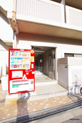 クレハタワーズ東中島　仲介手数料無料のエントランス