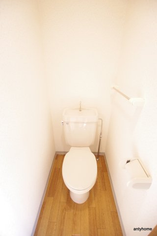 クレハタワーズ東中島　仲介手数料無料のトイレ