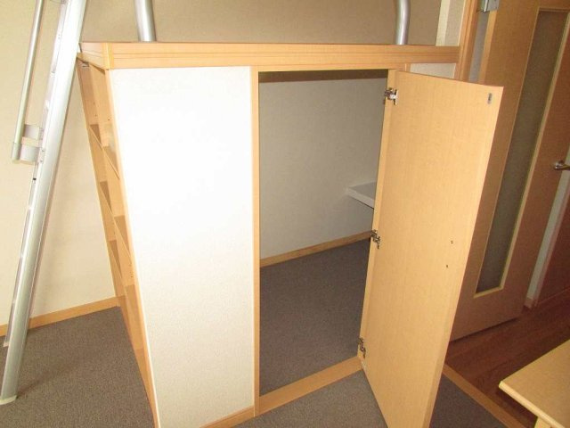 レオパレス西郊の内装