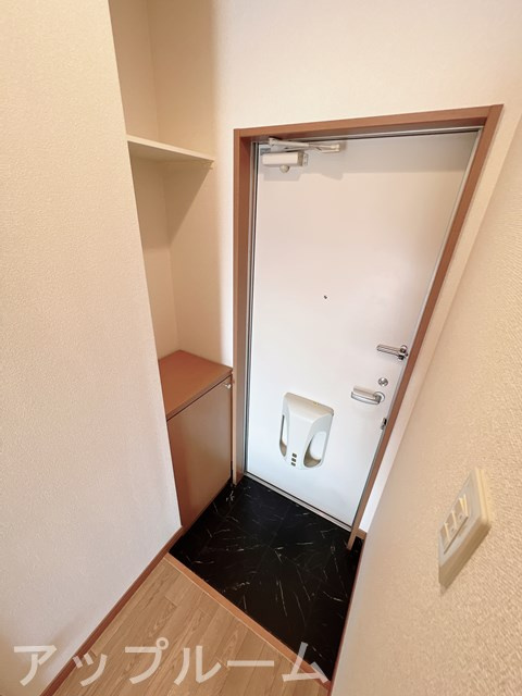 ビューテラスＫの玄関
