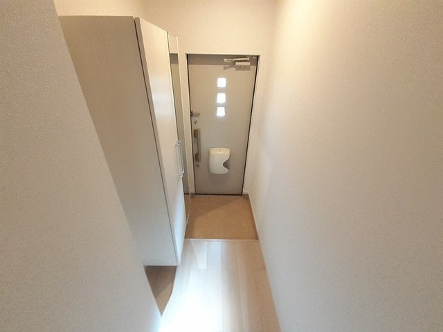 ラ・ルーチェⅡの玄関